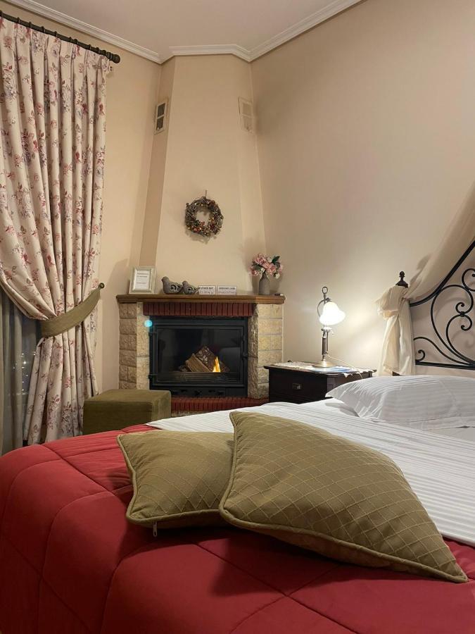 Valentini Guesthouse Karpenísion エクステリア 写真