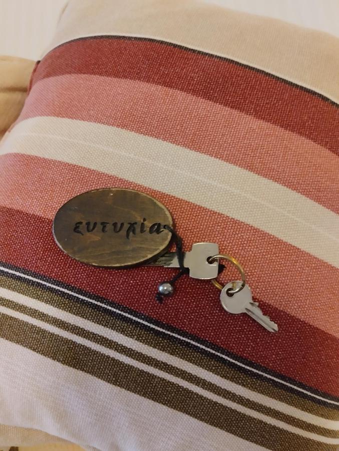Valentini Guesthouse Karpenísion エクステリア 写真